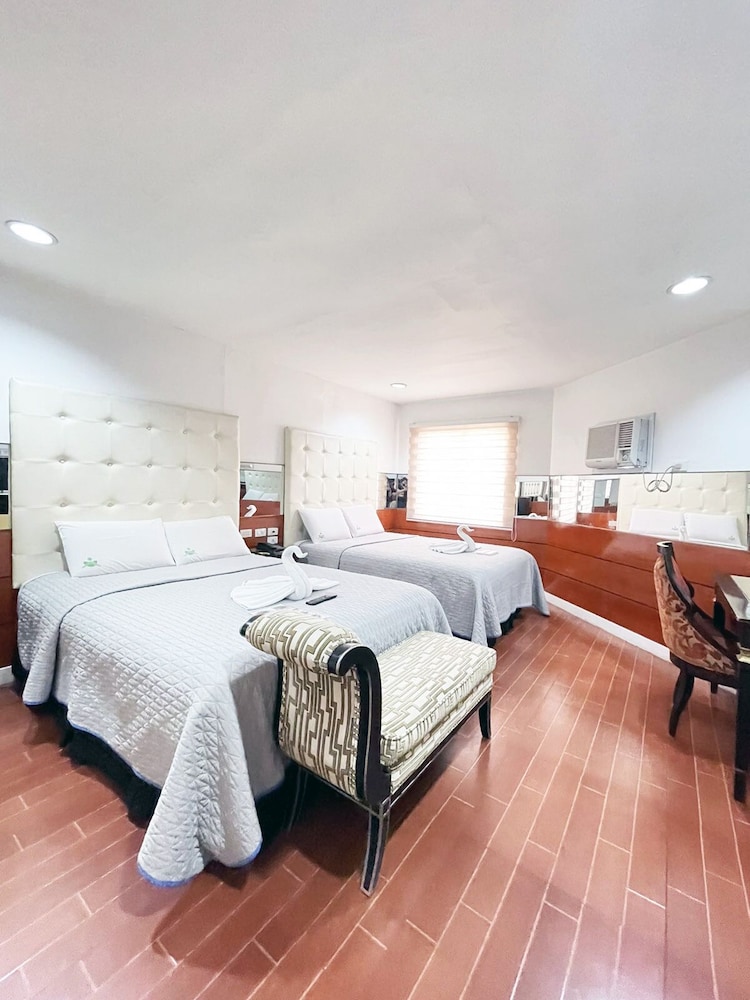 town and country hotel v mapa