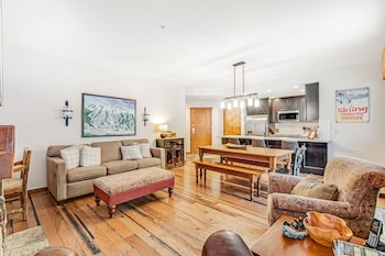 main street junction by wyndham vacation rentals