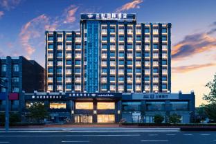 sea cube international hotel
