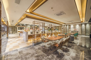 sea cube international hotel