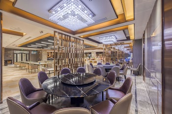 sea cube international hotel