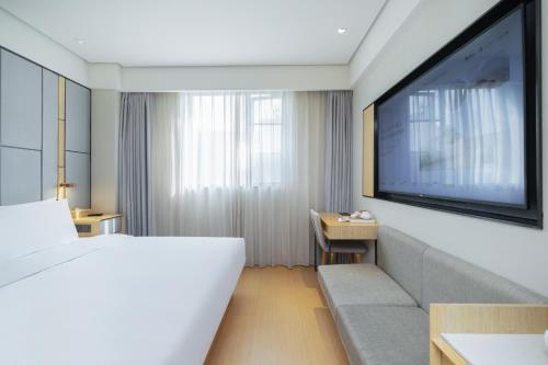 Xinlu Hotel (Shanghai New International Expo Center),,2 star
