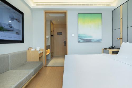 Xinlu Hotel (Shanghai New International Expo Center),,2 star
