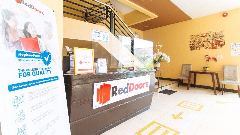 reddoorz arzo hotel grand lodge