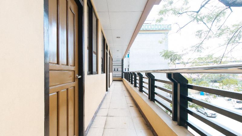 reddoorz arzo hotel grand lodge