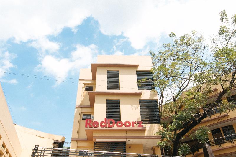 reddoorz arzo hotel grand lodge