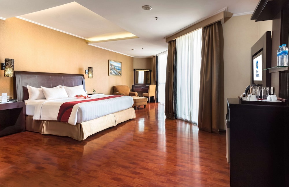 best western mangga dua hotel and residence