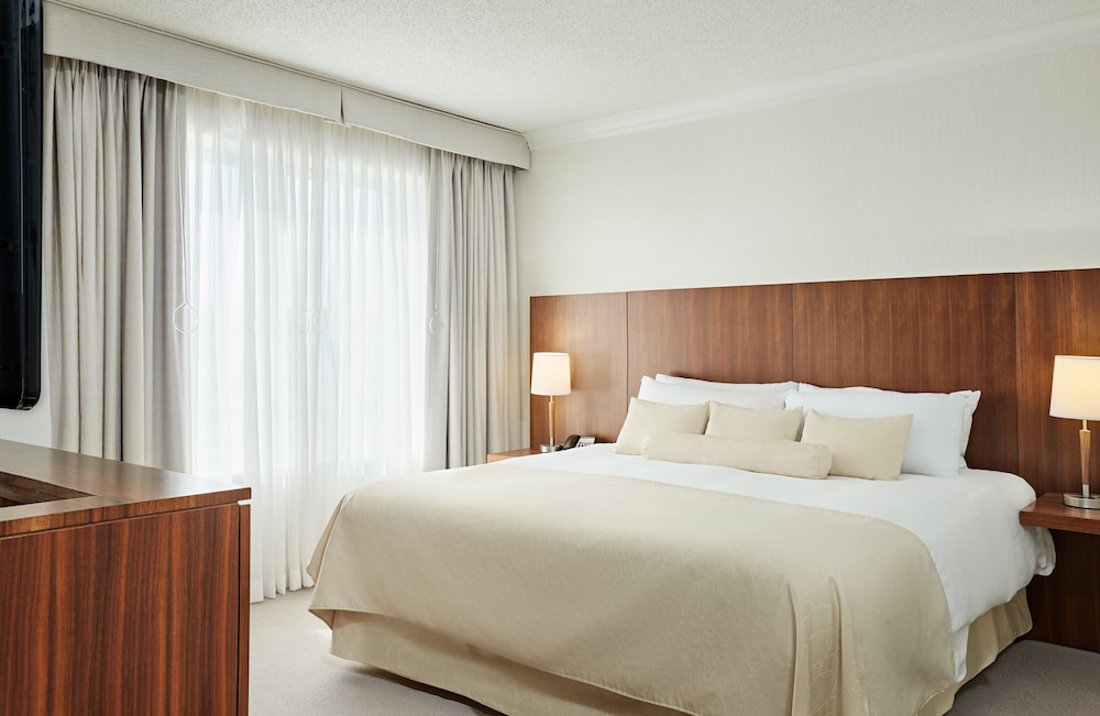 intercontinental suites hotel cleveland by ihg