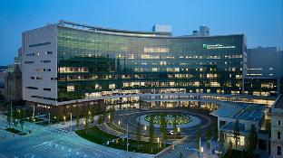 Intercontinental Suites Hotel Cleveland, An Ihg Hotel,Cleveland>>Burke Lakefront Airport,4 star