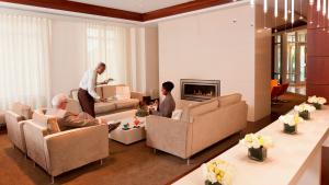 Intercontinental Suites Hotel Cleveland, An Ihg Hotel,Cleveland>>Burke Lakefront Airport,4 star