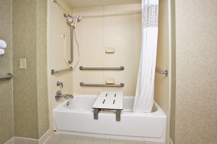 hampton inn clifton park