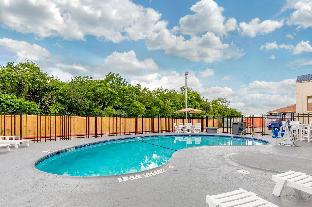 Quality Inn Clute Freeport,Brazoria County>>Brazoria,3 star