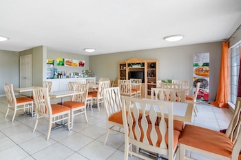 quality inn clute freeport