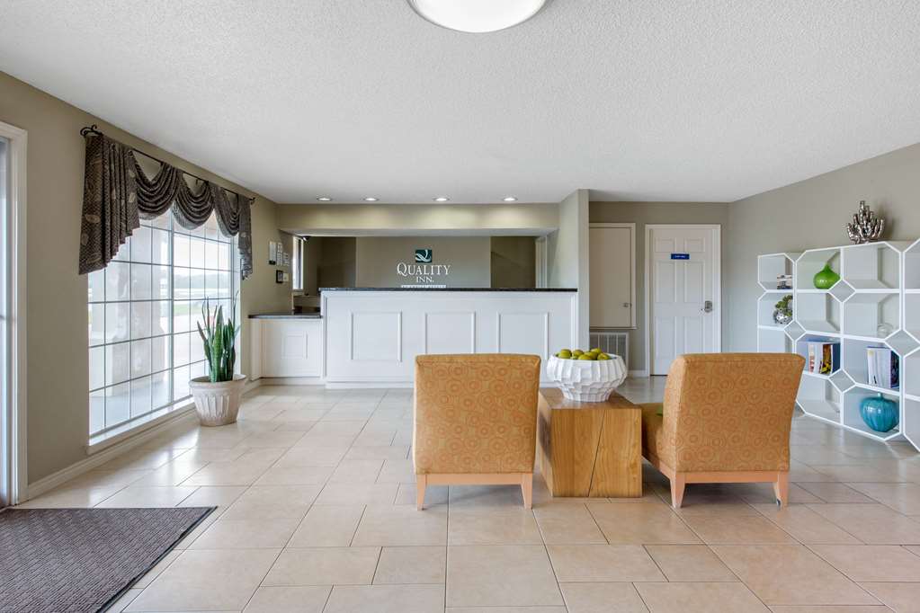 quality inn clute freeport