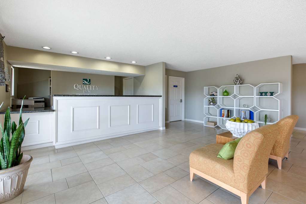 quality inn clute freeport