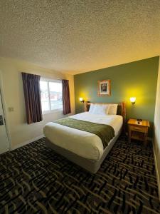 cody legacy inn and suites