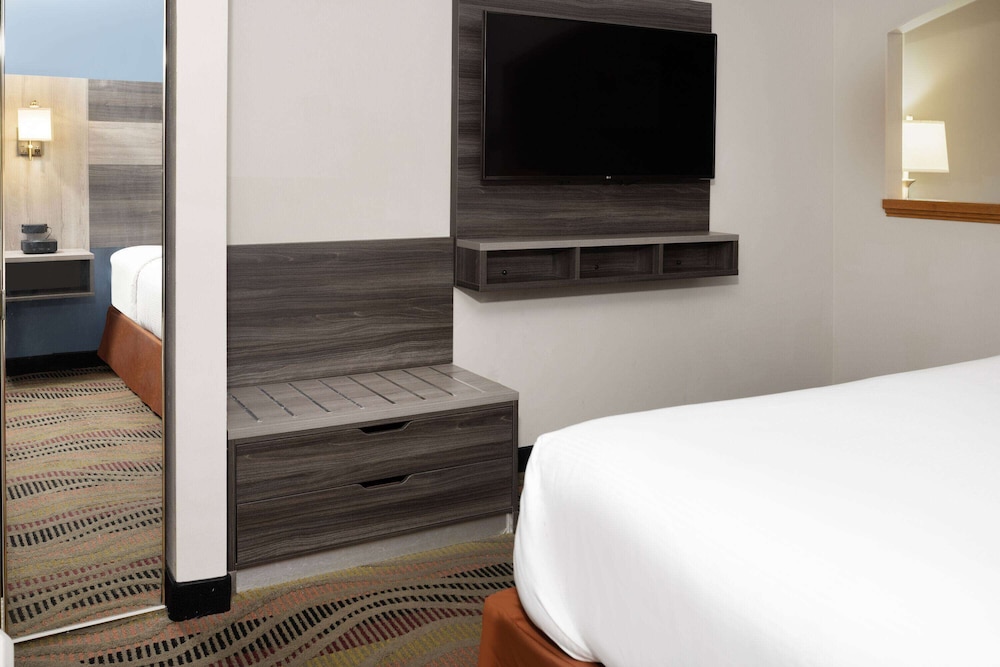 comfort suites