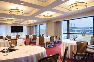 holiday inn express and suites butler by ihg