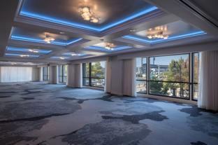 holiday inn express and suites butler by ihg