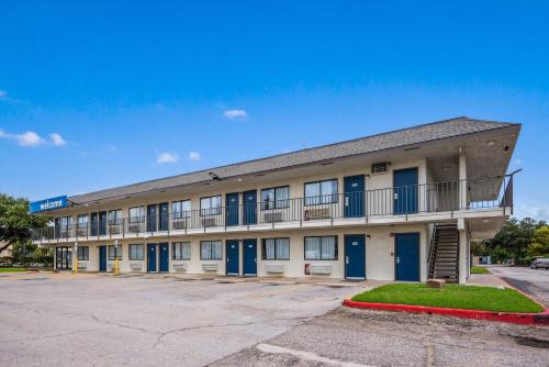 motel 6 college station tx bryan