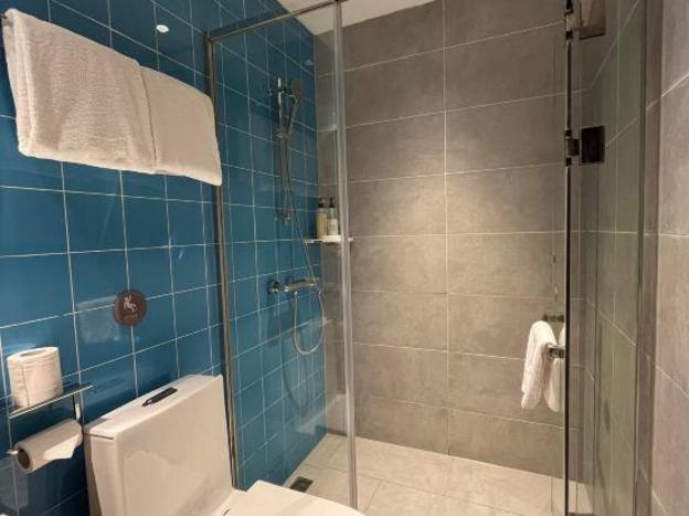 home inn neo shanghai hongmei road laowai street