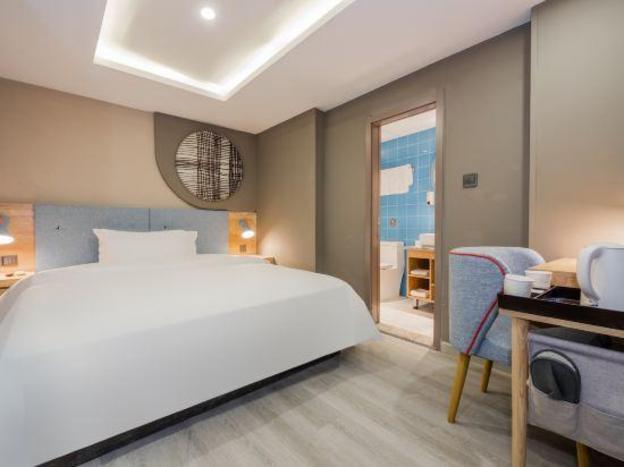 home inn neo shanghai hongmei road laowai street
