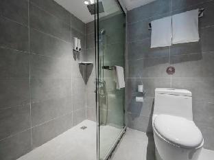 home inn neo shanghai hongmei road laowai street