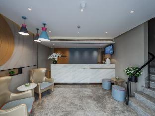 home inn neo shanghai hongmei road laowai street