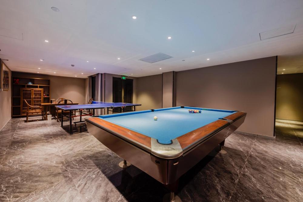 home inn selected shanghai lianhang road metro station