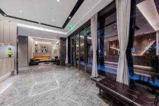 home inn selected shanghai lianhang road metro station
