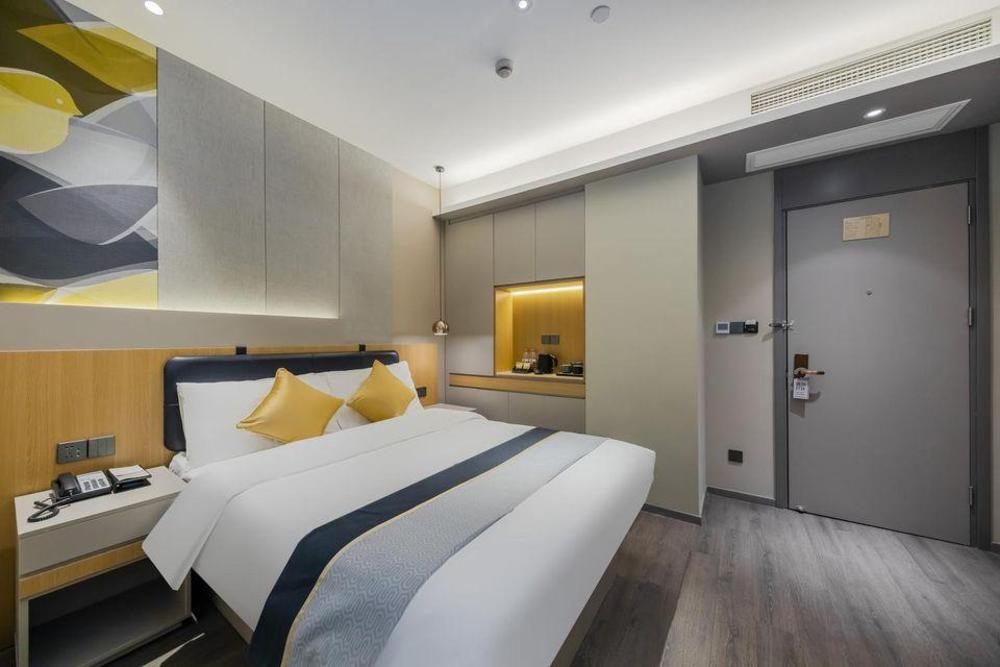 home inn selected shanghai lianhang road metro station
