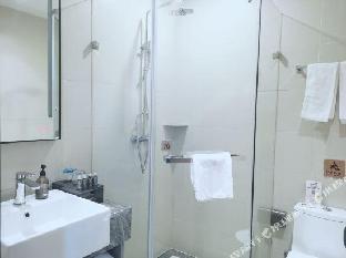 home inn selected shanghai lianhang road metro station