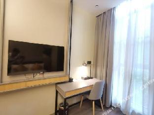 home inn selected shanghai lianhang road metro station