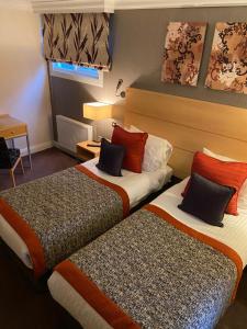 the caledonian hotel