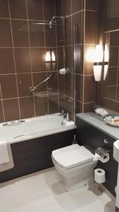 the caledonian hotel