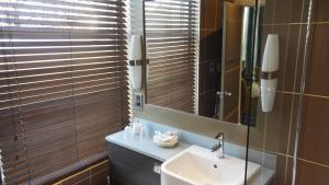 the caledonian hotel