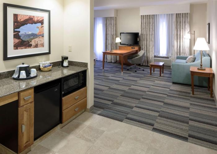 hampton inn and suites colorado springs i 25 south