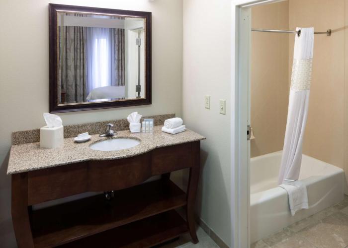 hampton inn and suites colorado springs i 25 south