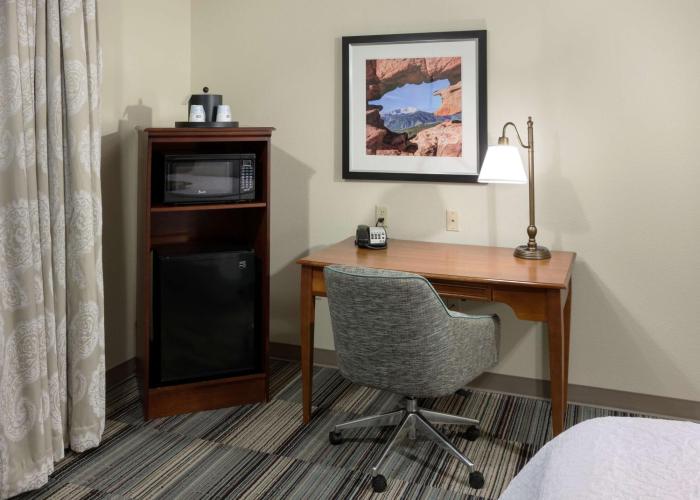 hampton inn and suites colorado springs i 25 south