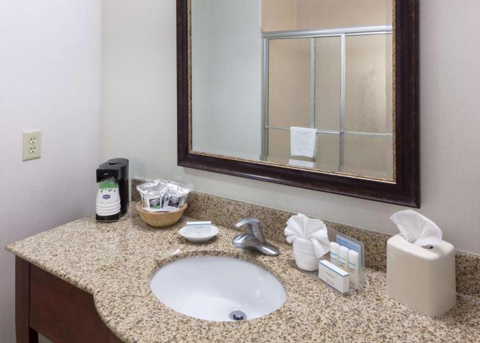 hampton inn and suites colorado springs i 25 south