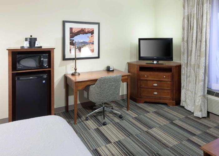 hampton inn and suites colorado springs i 25 south