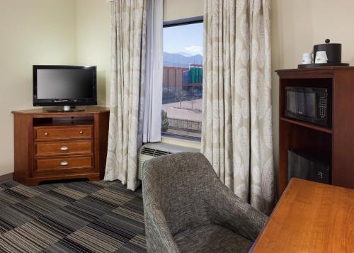 hampton inn and suites colorado springs i 25 south