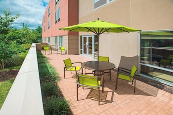 springhill suites by marriott columbia fort meade area