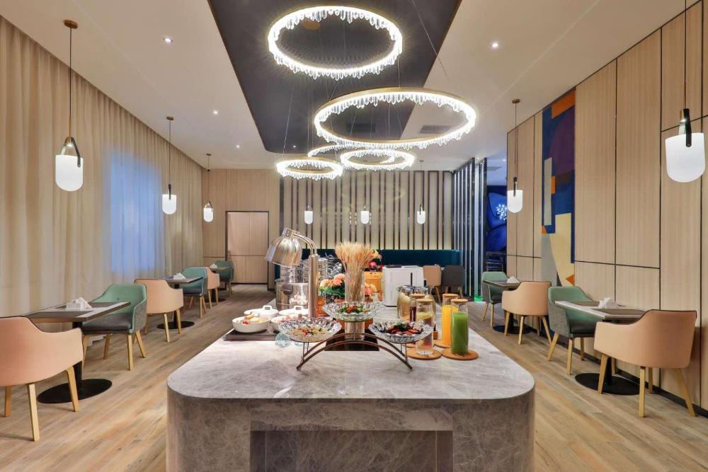 orange hotel jinji lake in suzhou center