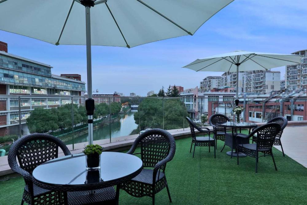 orange hotel jinji lake in suzhou center