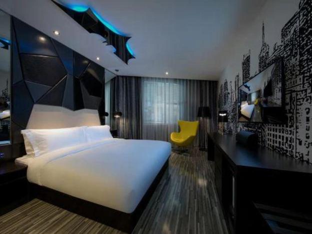 orange hotel jinji lake in suzhou center