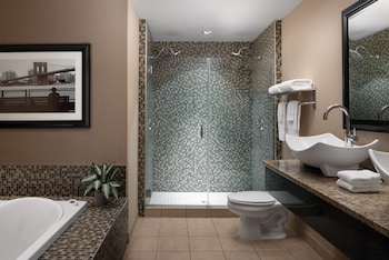 pomeroy hotel and conference centre fort st john