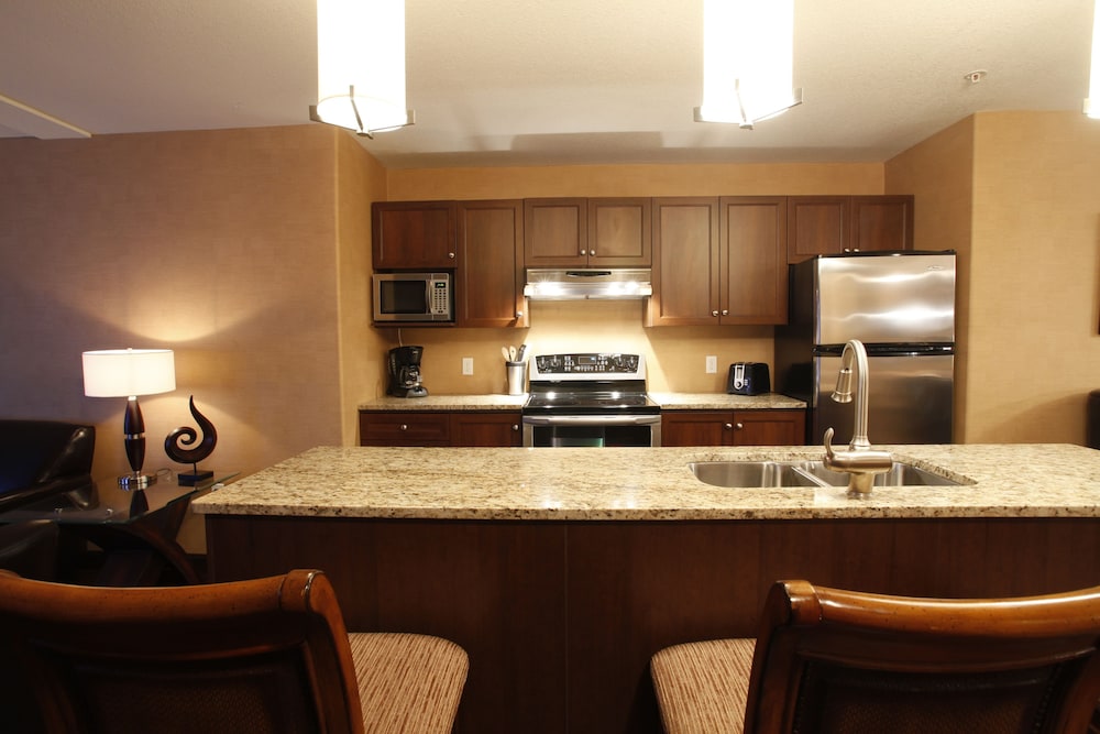 pomeroy hotel and conference centre fort st john