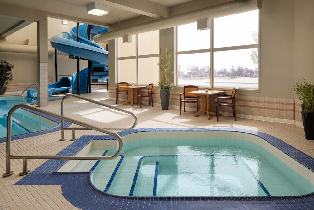 pomeroy hotel and conference centre fort st john