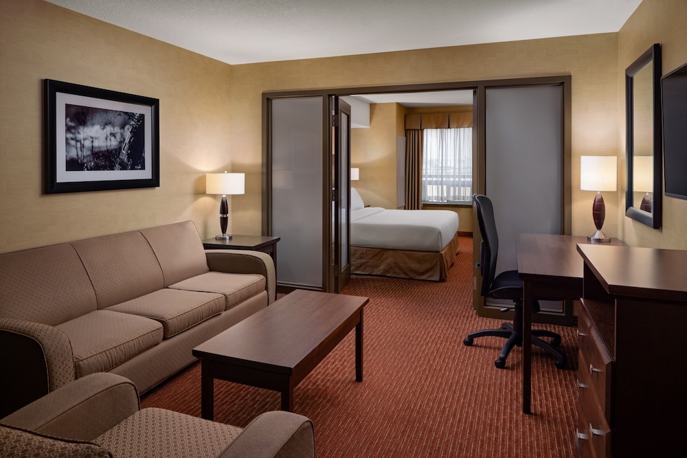 pomeroy hotel and conference centre fort st john